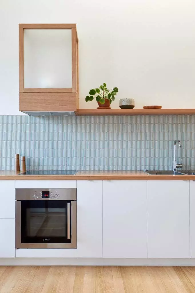 Kitchen Backsplash No Upper Cabinets